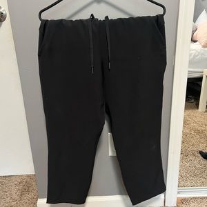 Lululemon cropped work pants